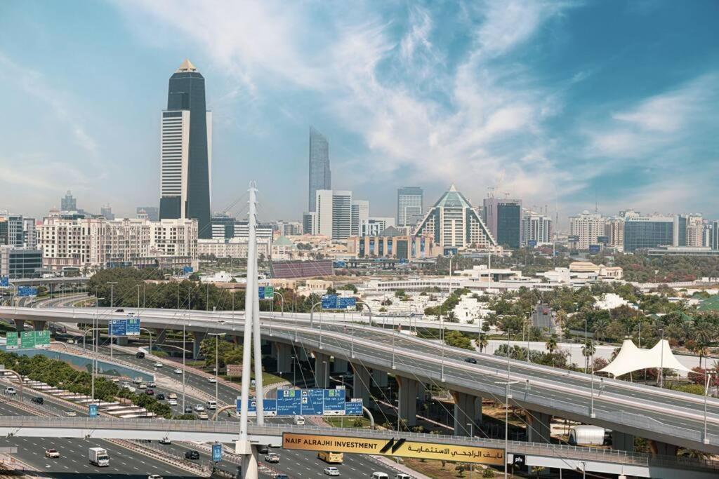 Chic 2 Bed Near Trade Centre With 5 Star Amenities Apartment Dubai Luaran gambar