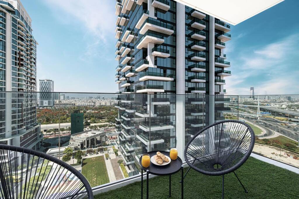Chic 2 Bed Near Trade Centre With 5 Star Amenities Apartment Dubai Luaran gambar