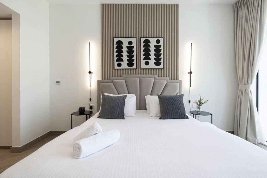 Chic 2 Bed Near Trade Centre With 5 Star Amenities Apartment Dubai Luaran gambar