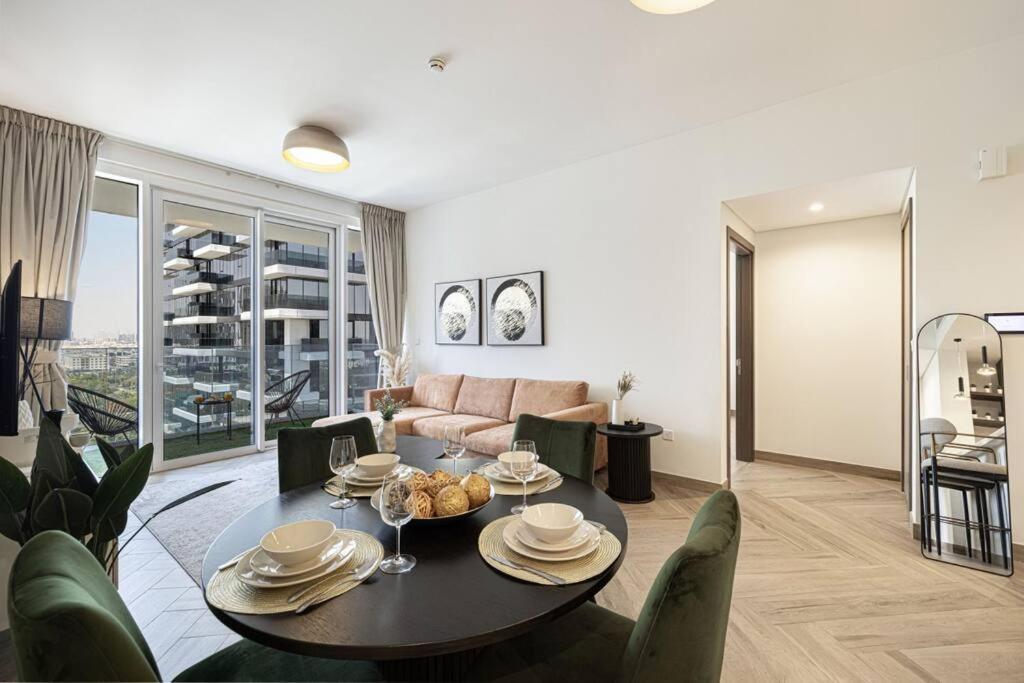 Chic 2 Bed Near Trade Centre With 5 Star Amenities Apartment Dubai Luaran gambar